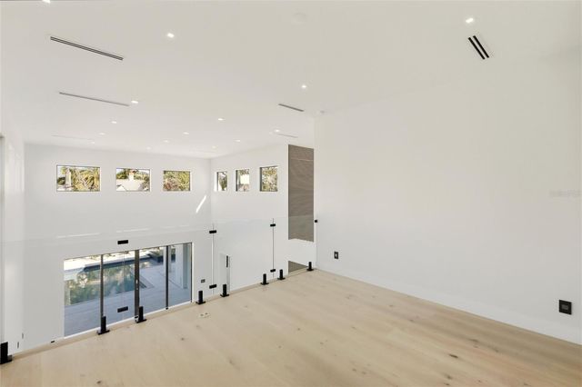 2089 ARLINGTON STREET, Sarasota, FL 34239