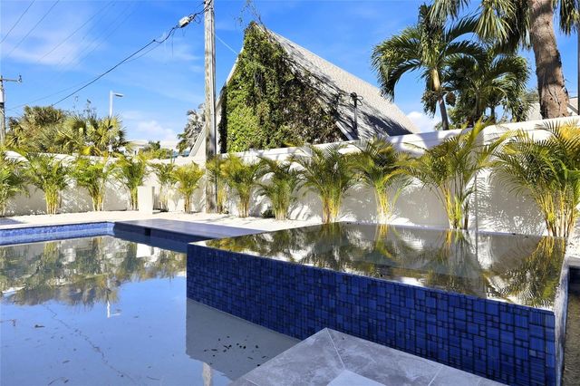 2089 ARLINGTON STREET, Sarasota, FL 34239