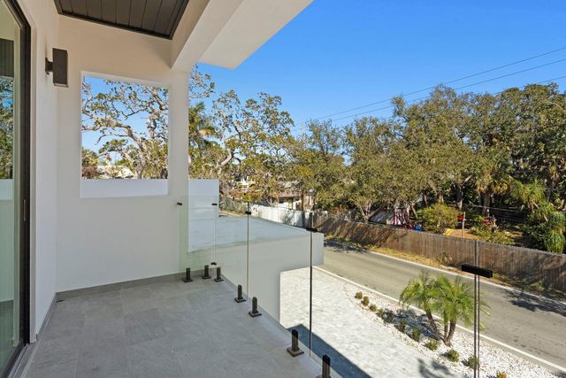 2089 ARLINGTON STREET, Sarasota, FL 34239