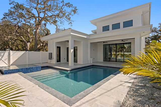 2089 ARLINGTON STREET, Sarasota, FL 34239