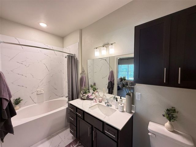 2102 Antoine Drive A2.2306, Houston, TX 77055