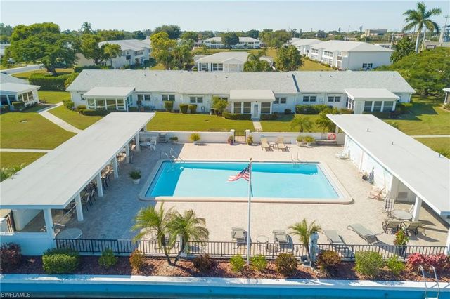 6916 Winkler RD, Fort Myers, FL 33919