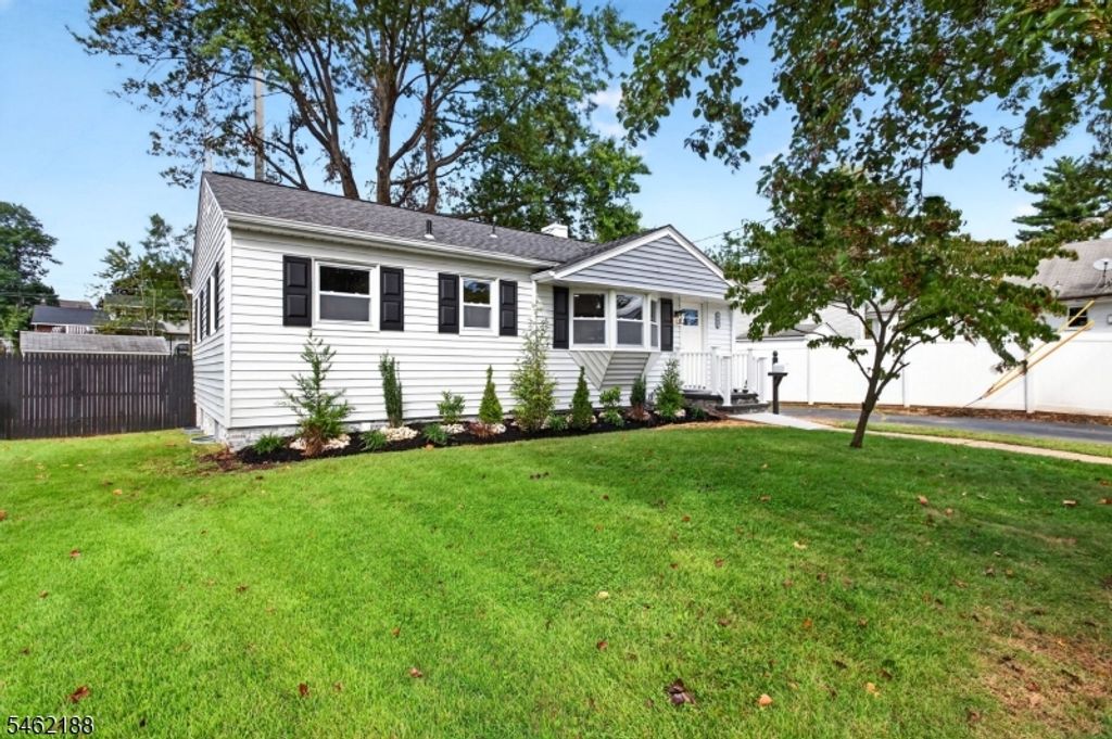751 Rutherford Ave, Woodbridge Twp., NJ 07095 — photo 2