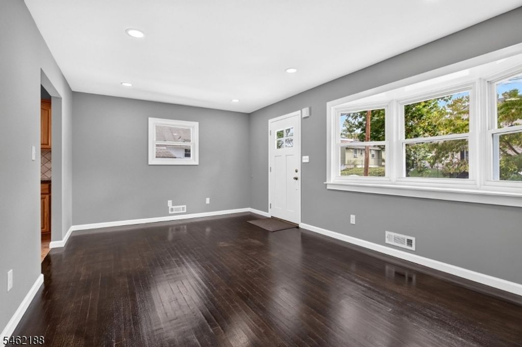 751 Rutherford Ave, Woodbridge Twp., NJ 07095 — photo 5