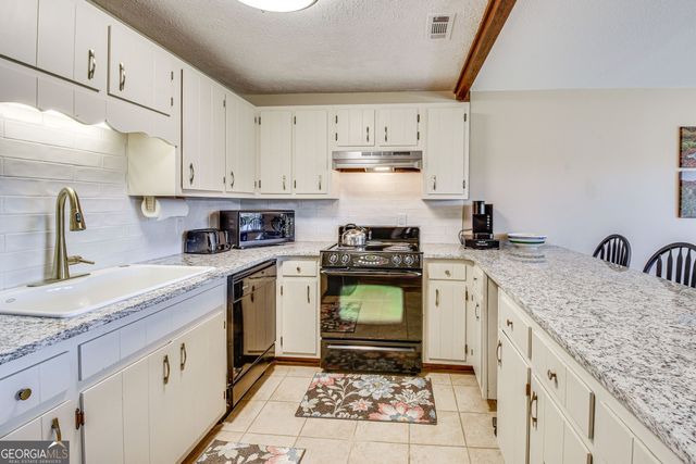115 Broadmoor Lane, Sky Valley, GA 30537