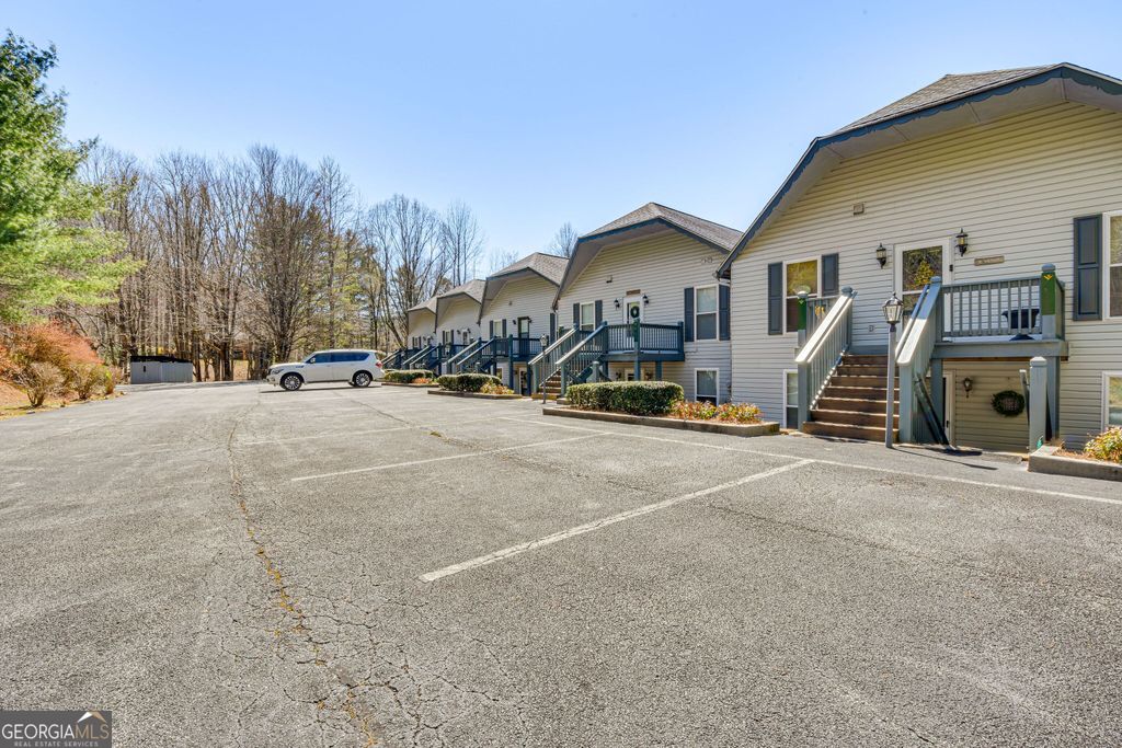 115 Broadmoor Lane, Sky Valley, GA 30537