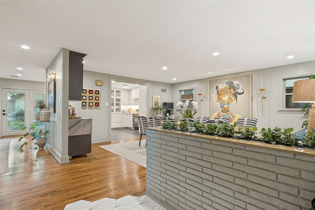 1513 Cedar Hill Avenue, Dallas, TX 75208