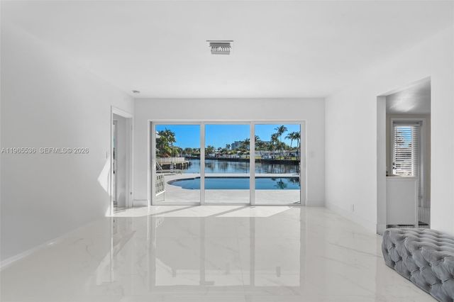 670 SE 7th Ave, Pompano Beach, FL 33060