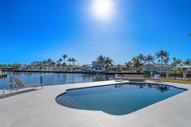 670 SE 7th Ave, Pompano Beach, FL 33060