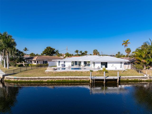 670 SE 7th Ave, Pompano Beach, FL 33060