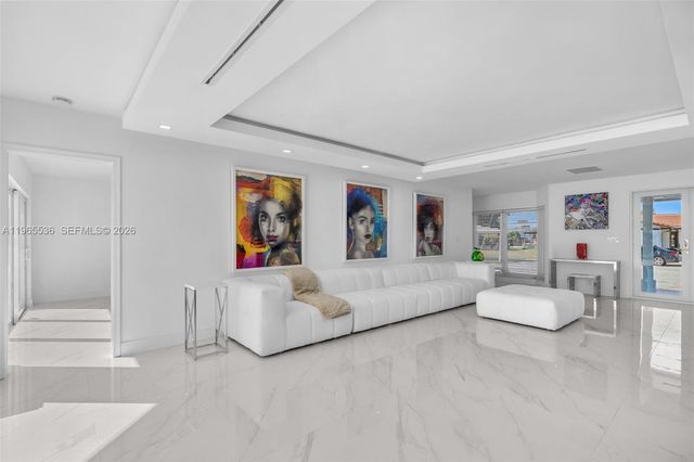 670 SE 7th Ave, Pompano Beach, FL 33060