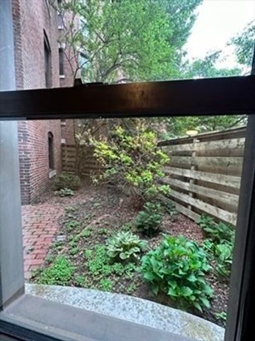 108 Gainsborough St 4W, Boston, MA 02115