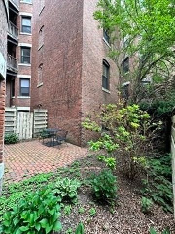 108 Gainsborough St 4W, Boston, MA 02115