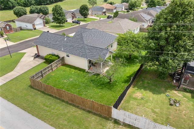 1924 Wellington, Harrison, AR 72601