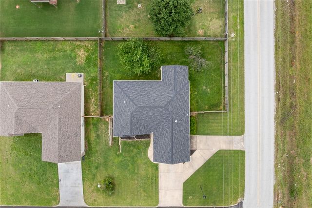 1924 Wellington, Harrison, AR 72601