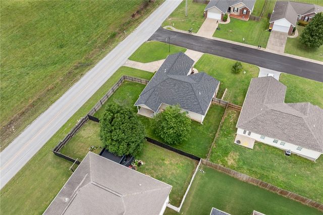 1924 Wellington, Harrison, AR 72601