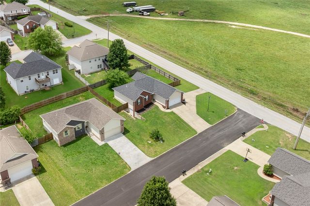 1924 Wellington, Harrison, AR 72601