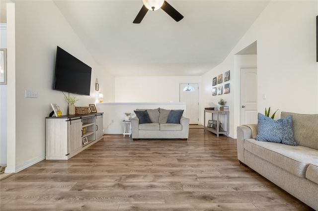 1924 Wellington, Harrison, AR 72601