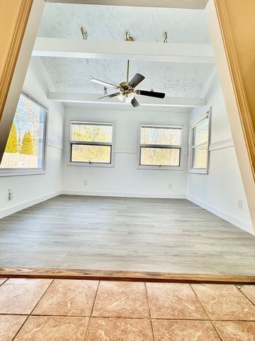 109 Forest Rd, Salisbury, MA 01952