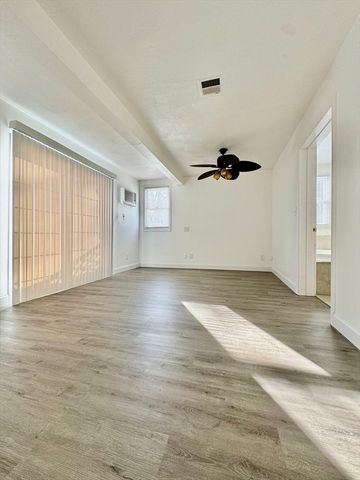 109 Forest Rd, Salisbury, MA 01952