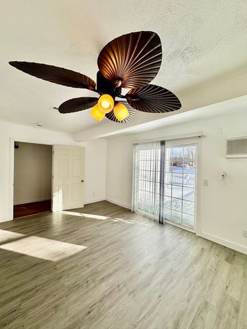 109 Forest Rd, Salisbury, MA 01952