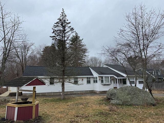 109 Forest Rd, Salisbury, MA 01952