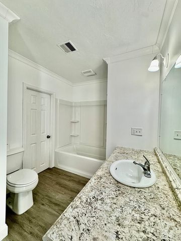 109 Forest Rd, Salisbury, MA 01952