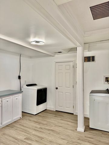 109 Forest Rd, Salisbury, MA 01952