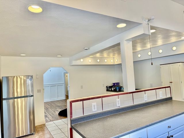 109 Forest Rd, Salisbury, MA 01952