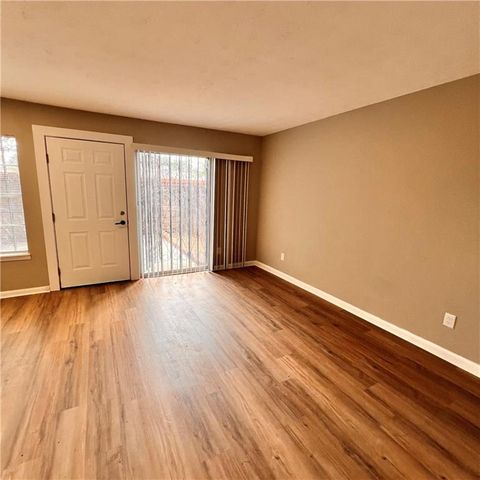 3254 Strawberry Lane, Decatur, GA 30034