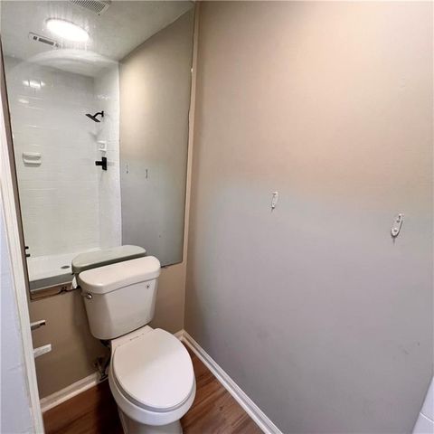 3254 Strawberry Lane, Decatur, GA 30034