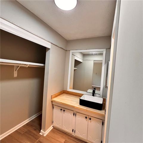 3254 Strawberry Lane, Decatur, GA 30034