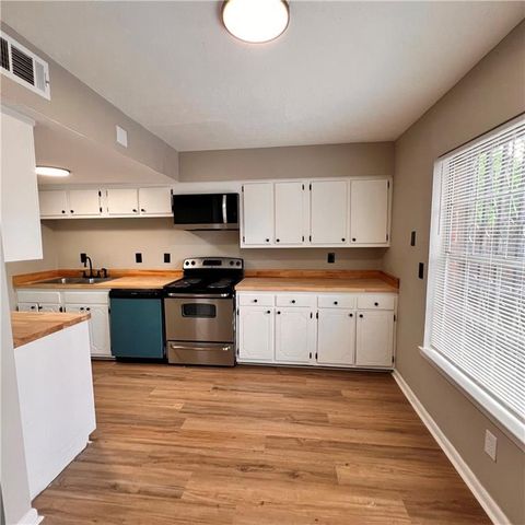 3254 Strawberry Lane, Decatur, GA 30034