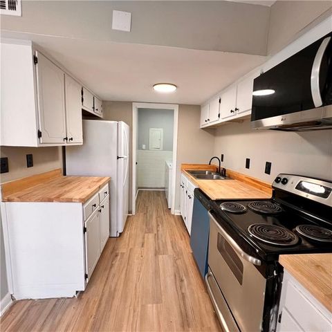 3254 Strawberry Lane, Decatur, GA 30034