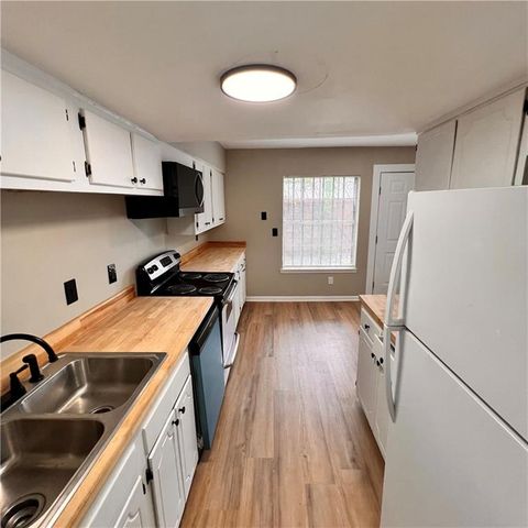 3254 Strawberry Lane, Decatur, GA 30034