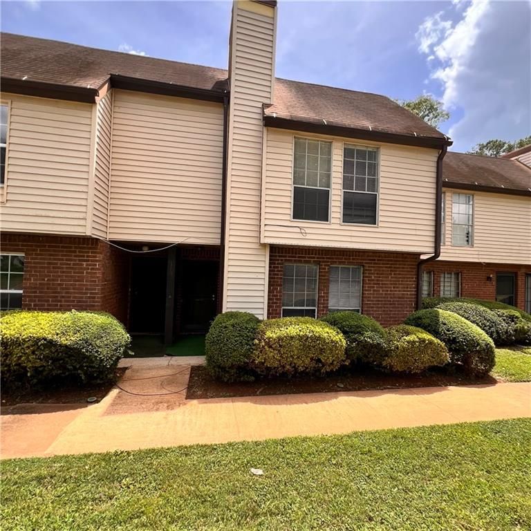 3254 Strawberry Lane, Decatur, GA 30034