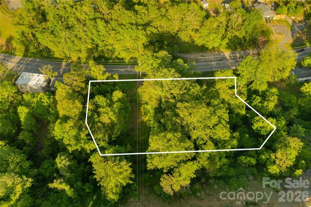 438 Weaverville Road, Asheville, NC 28804