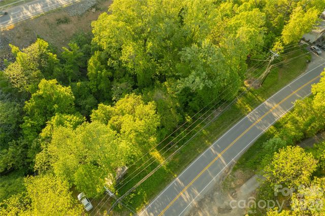 438 Weaverville Road, Asheville, NC 28804