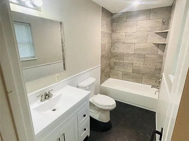 1360 N Charlotte Avenue, Stephenville, TX 76401