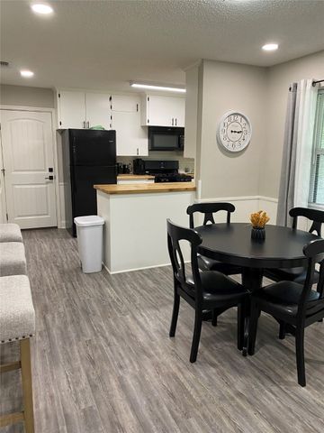 1360 N Charlotte Avenue, Stephenville, TX 76401