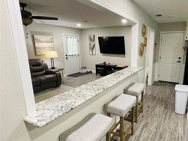 1360 N Charlotte Avenue, Stephenville, TX 76401