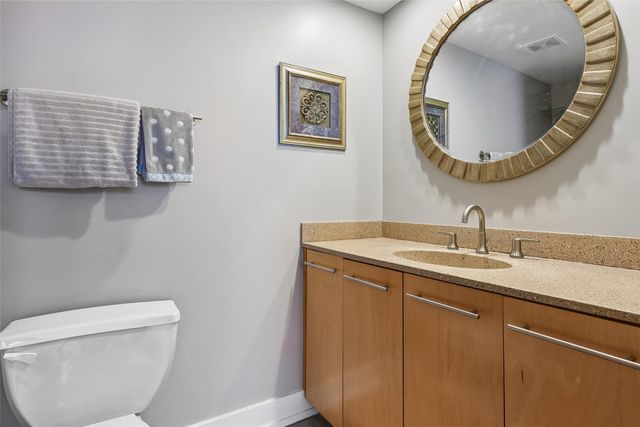 400 Walnut Street 1005, Des Moines, IA 50309