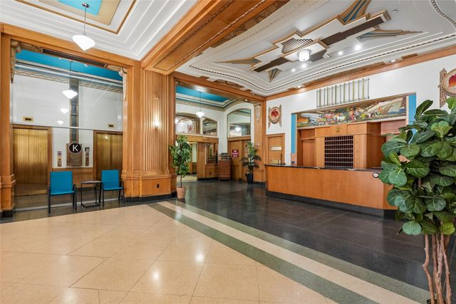 400 Walnut Street 1005, Des Moines, IA 50309