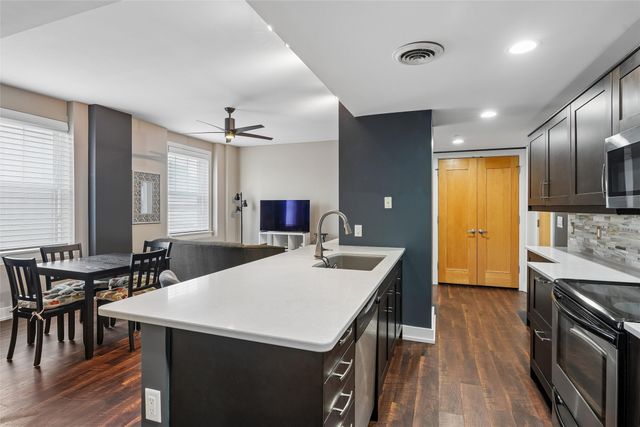 400 Walnut Street 1005, Des Moines, IA 50309