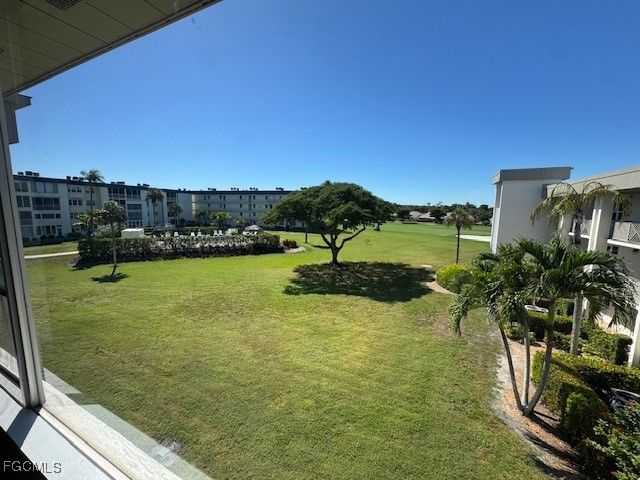 6102 Augusta DR 305, Fort Myers, FL 33907