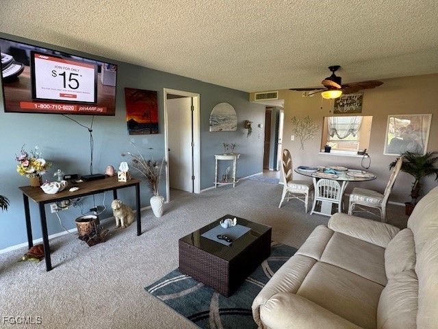 6102 Augusta DR 305, Fort Myers, FL 33907