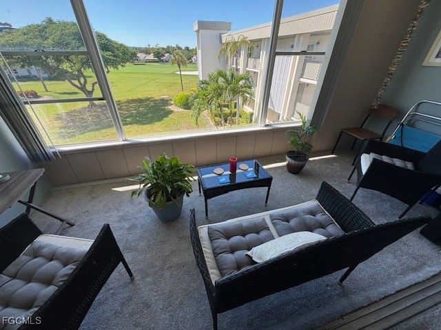 6102 Augusta DR 305, Fort Myers, FL 33907