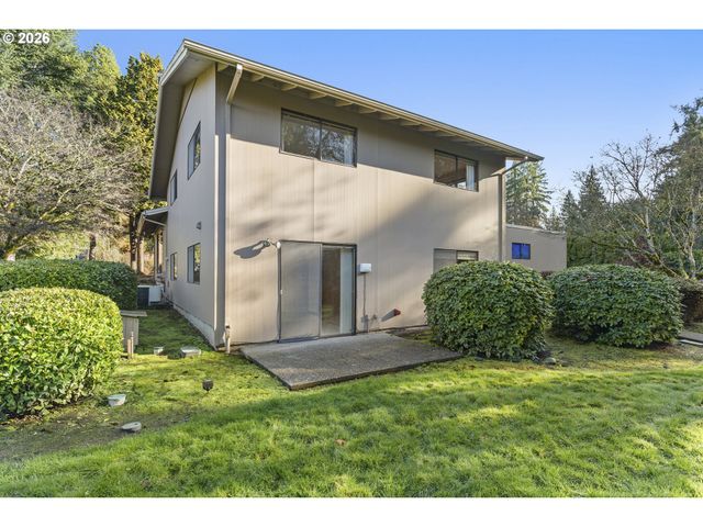 1745 Se BROOKWOOD Ave, Hillsboro, OR 97123