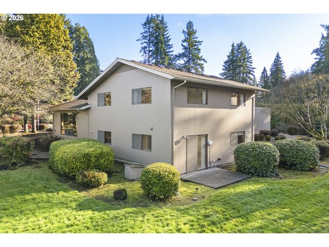 1745 Se BROOKWOOD Ave, Hillsboro, OR 97123