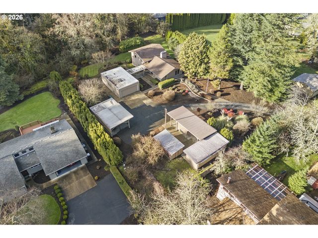 1745 Se BROOKWOOD Ave, Hillsboro, OR 97123